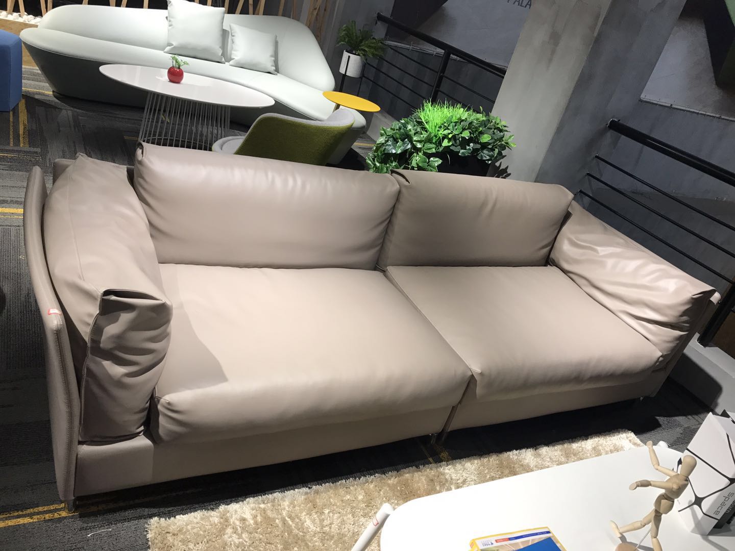 Natuzzi leather sofas south africa for living room and office