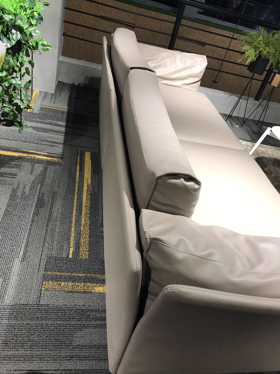 Natuzzi leather sofas south africa for living room and office