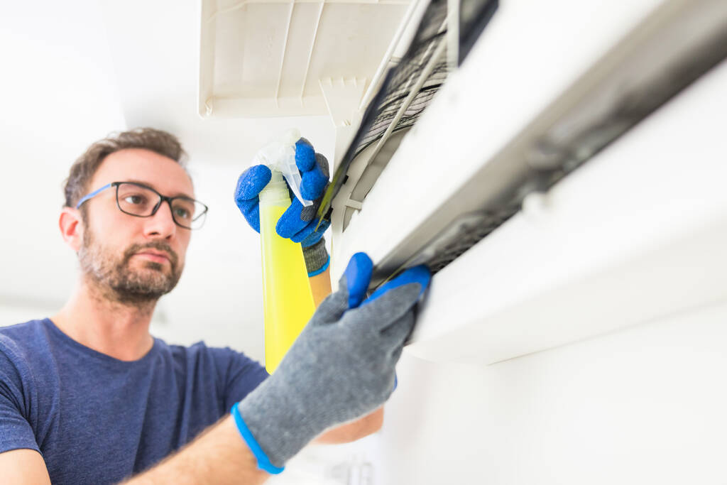 AC Regular Cleaning Service in Townsville