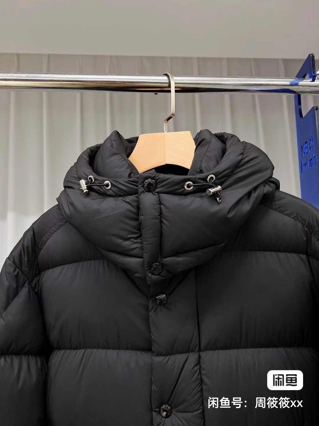 105.84$  MONCLER     4630-M gallery