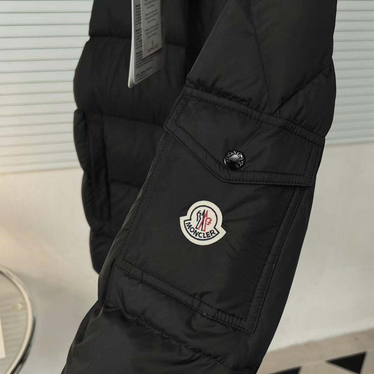 105.84$  MONCLER     4630-M gallery