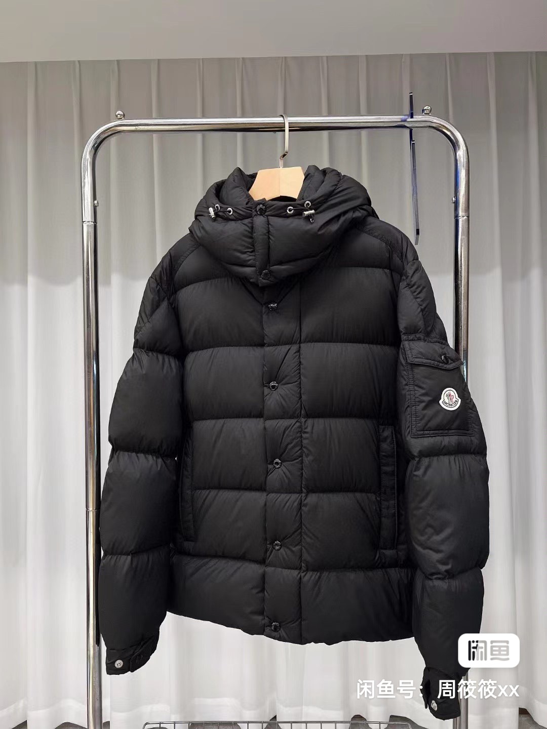 105.84$  MONCLER     4630-M gallery