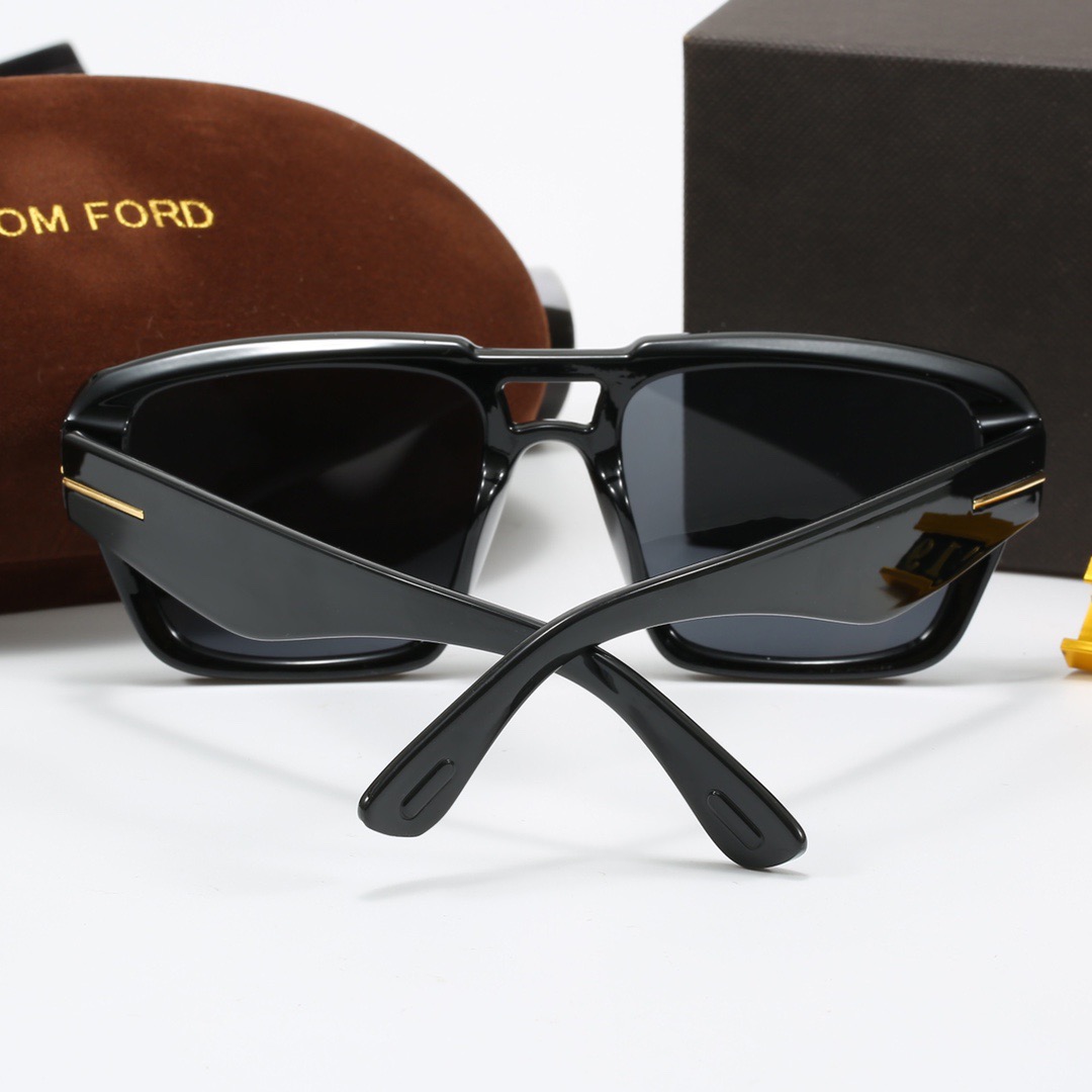 1349-167￥| 23$TOM FORD gallery