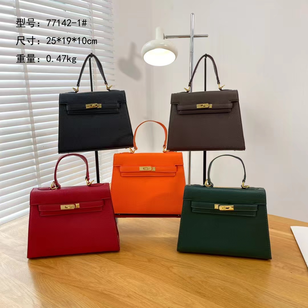 1365-270￥| 37$Hermès gallery