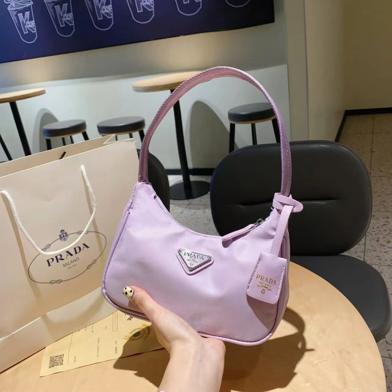 1371-198￥| 27$Prada gallery