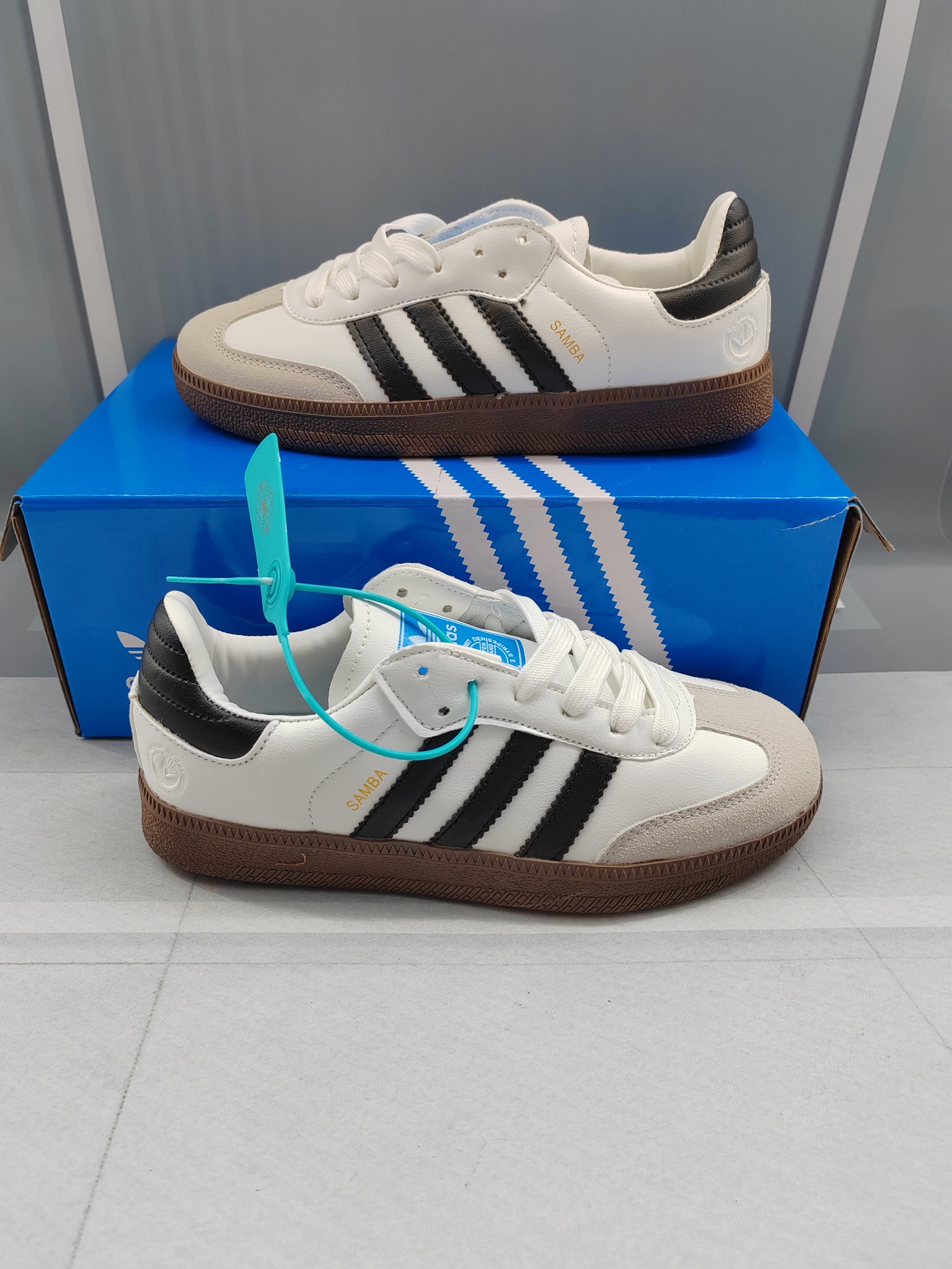 1372-220￥| 27.99$Adidas gallery