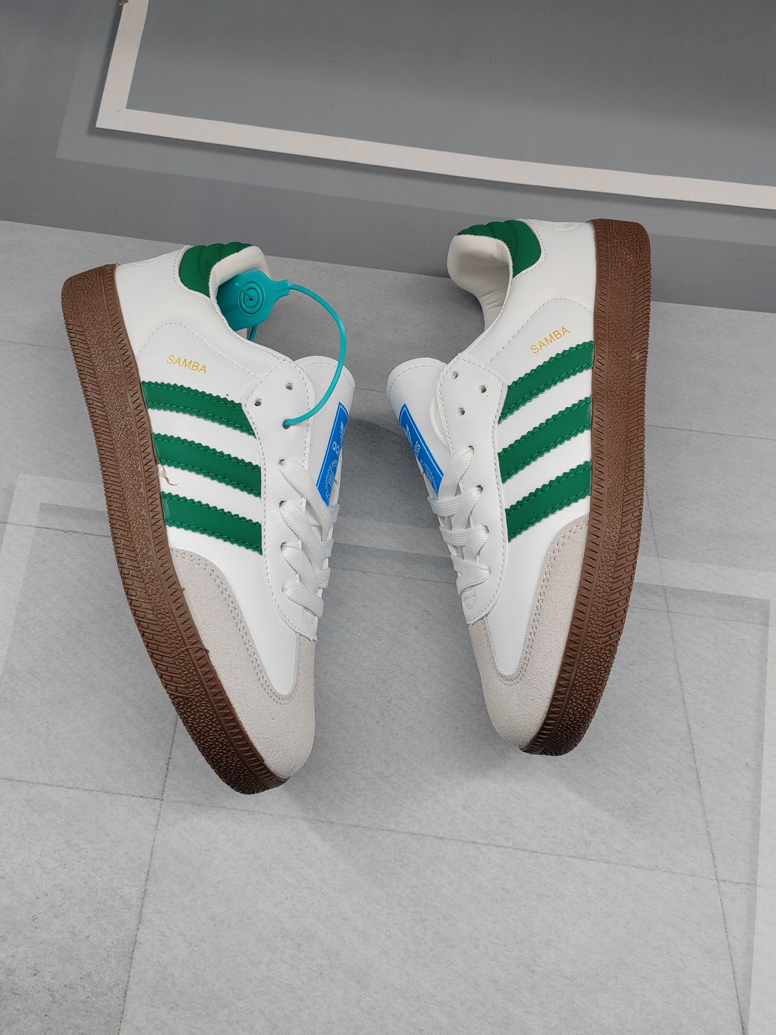 1372-220￥| 27.99$Adidas gallery