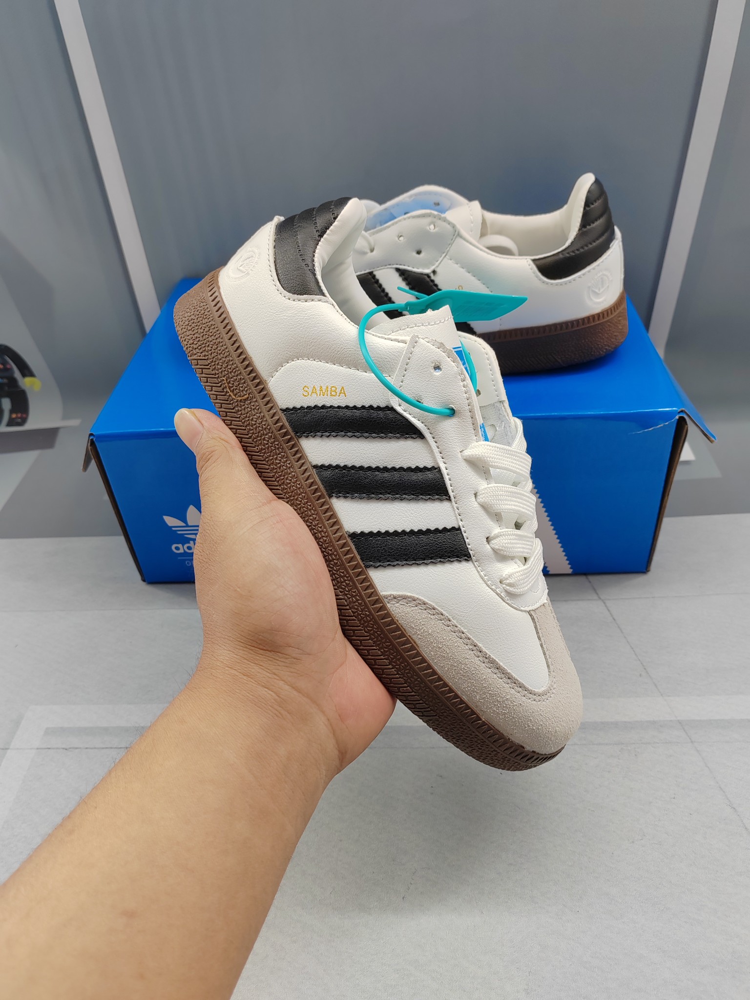 1372-220￥| 27.99$Adidas gallery