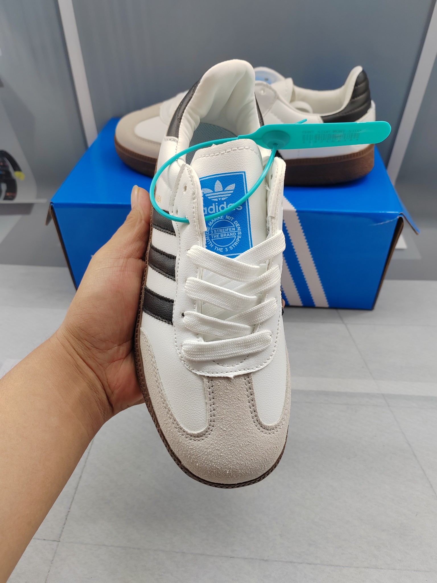 1372-220￥| 27.99$Adidas gallery