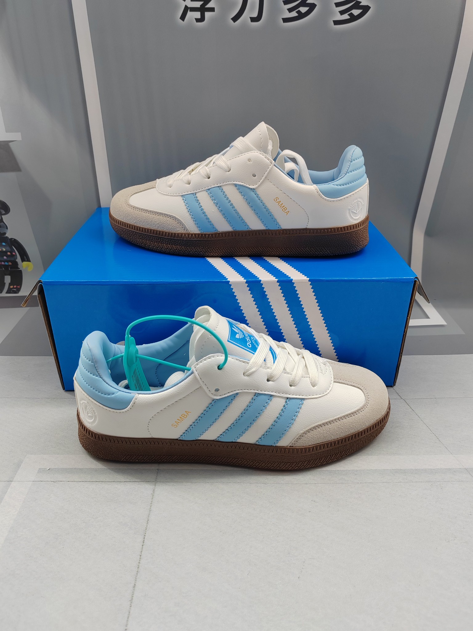 1372-220￥| 27.99$Adidas gallery