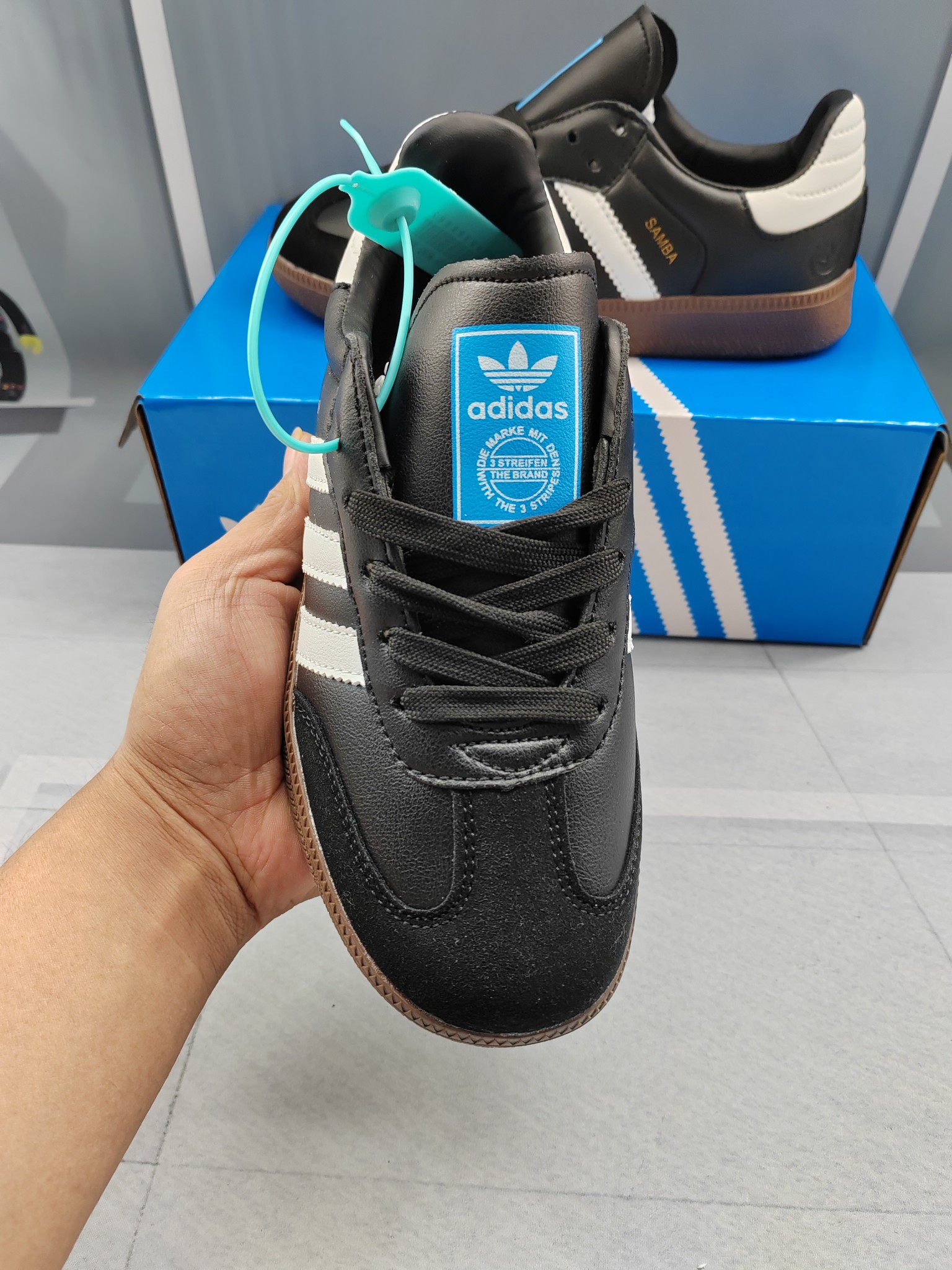 1372-220￥| 27.99$Adidas gallery