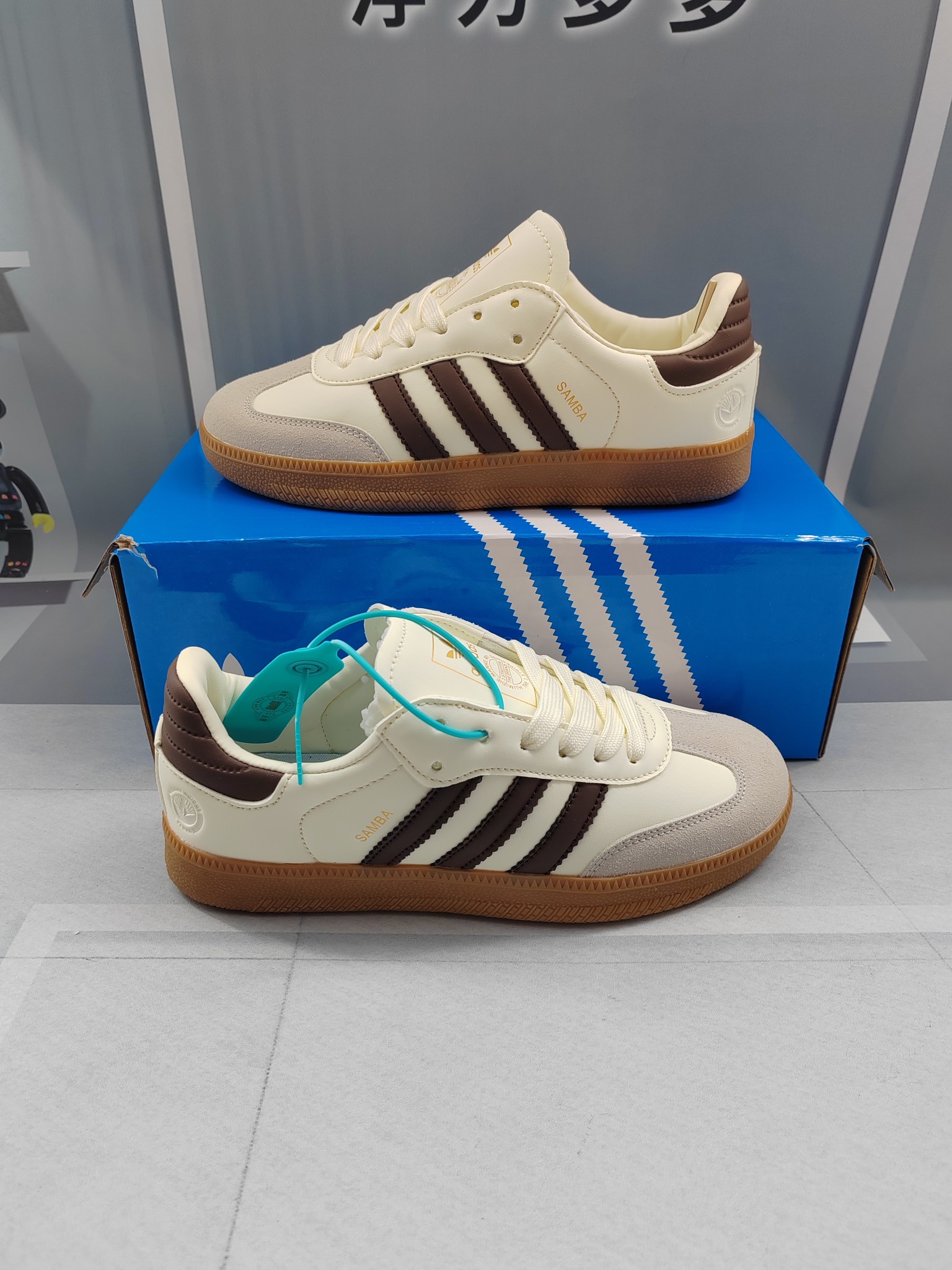 1372-220￥| 27.99$Adidas gallery