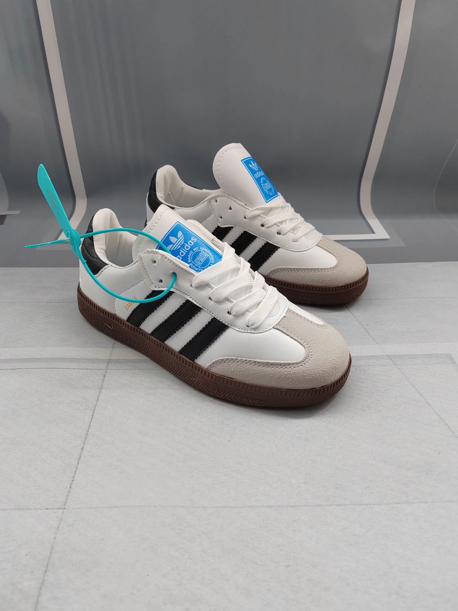 1372-220￥| 27.99$Adidas gallery