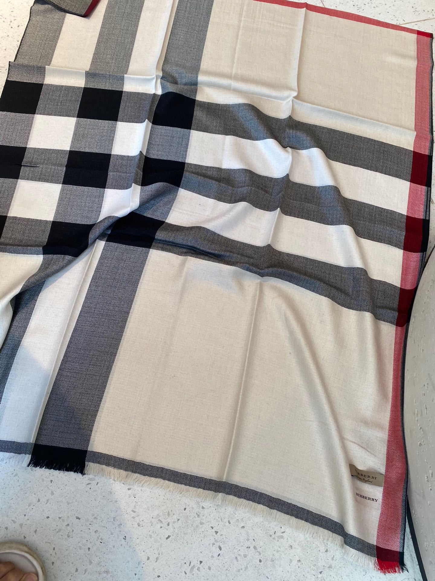 1447-175￥| 23.88$Burberry gallery