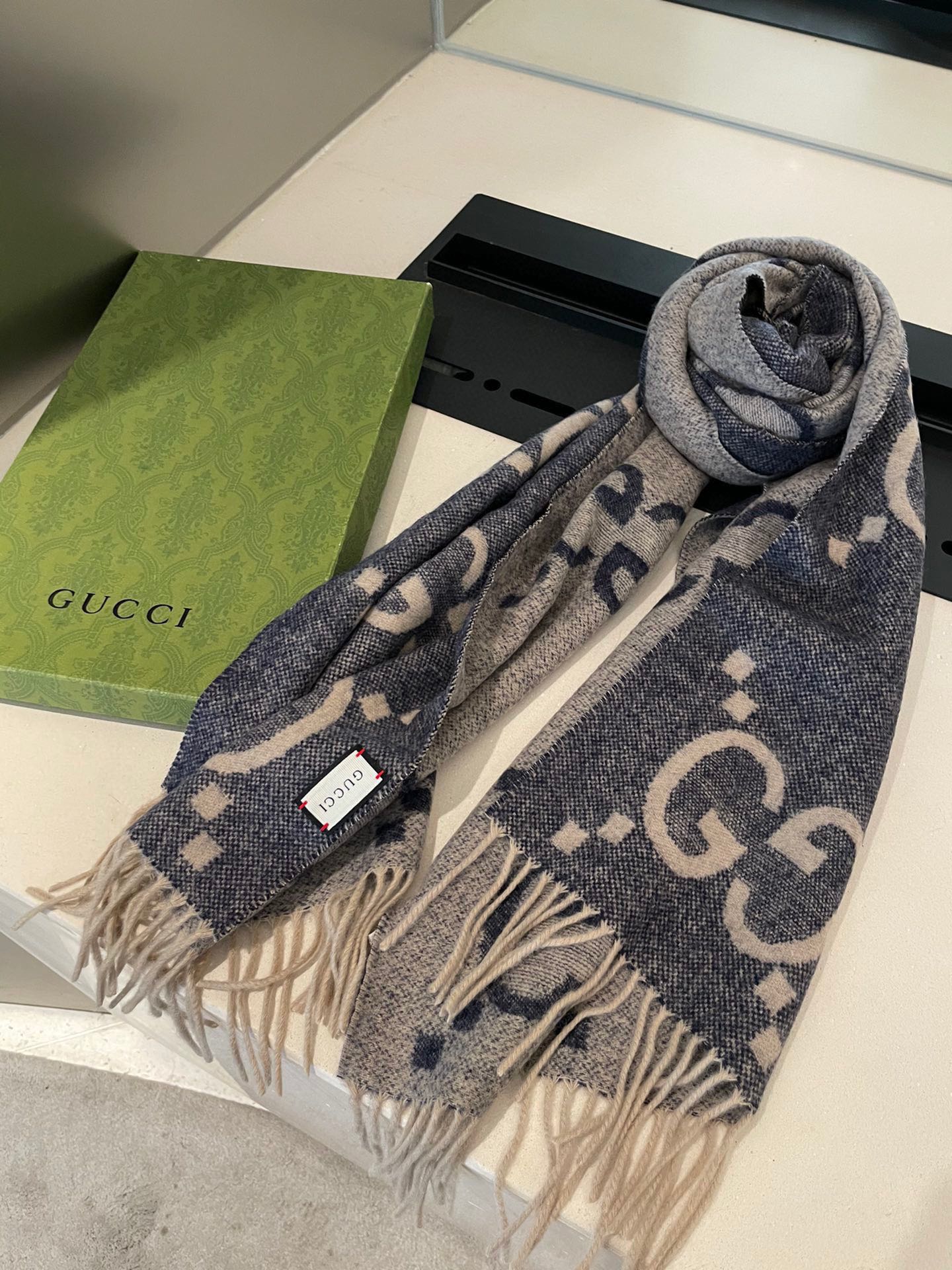 1449-177￥| 23.77$Gucci gallery