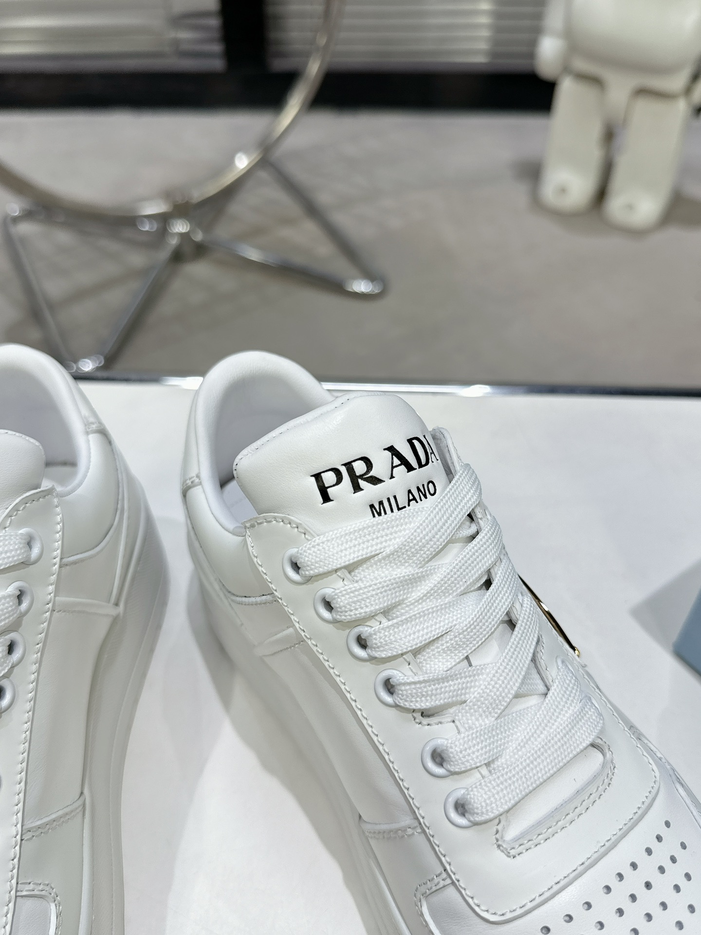 1457-380￥|52$Prada gallery