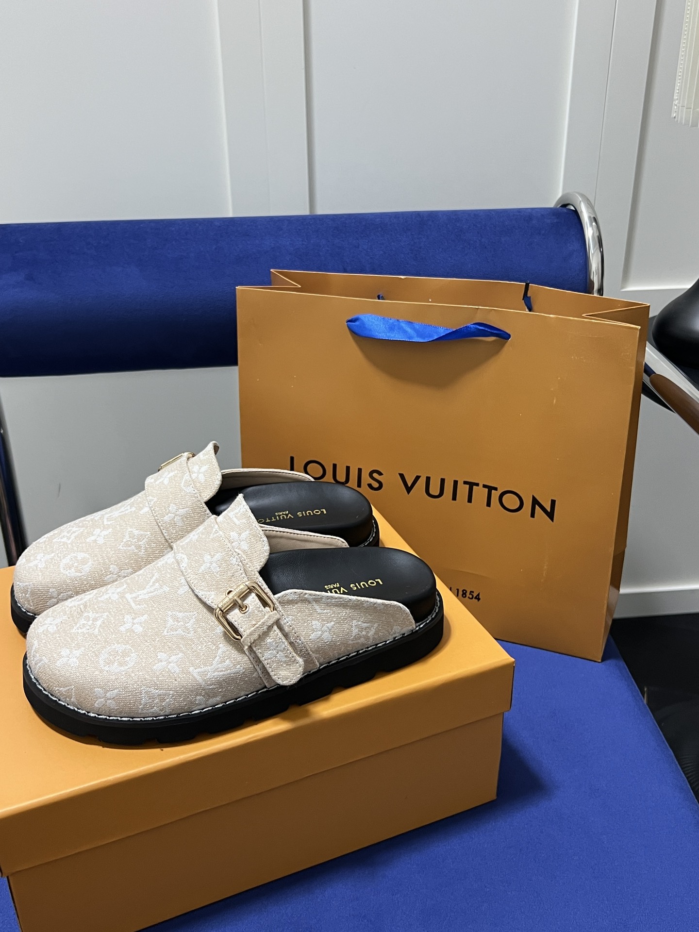 1478-338￥| 46$LV gallery