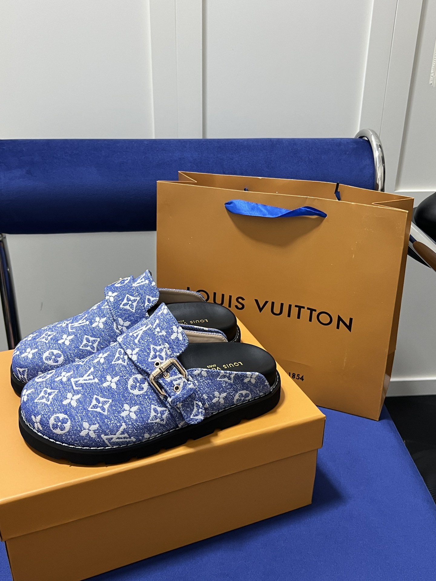 1478-338￥| 46$LV gallery