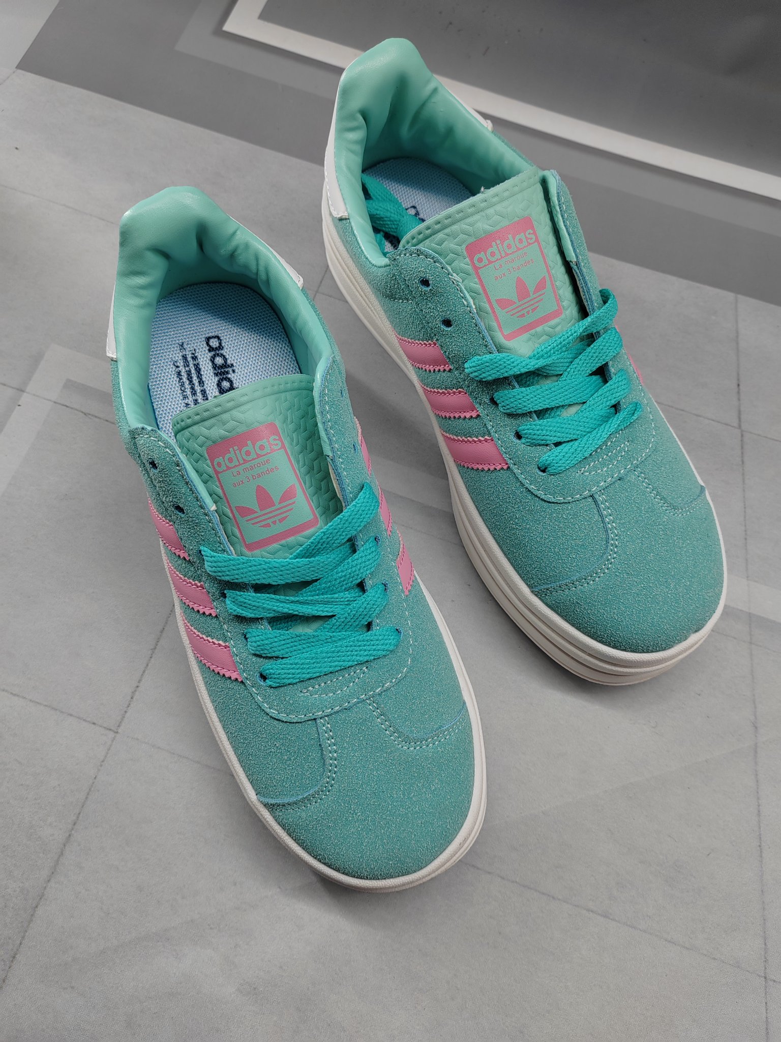 1484-241￥| 33$Adidas gallery