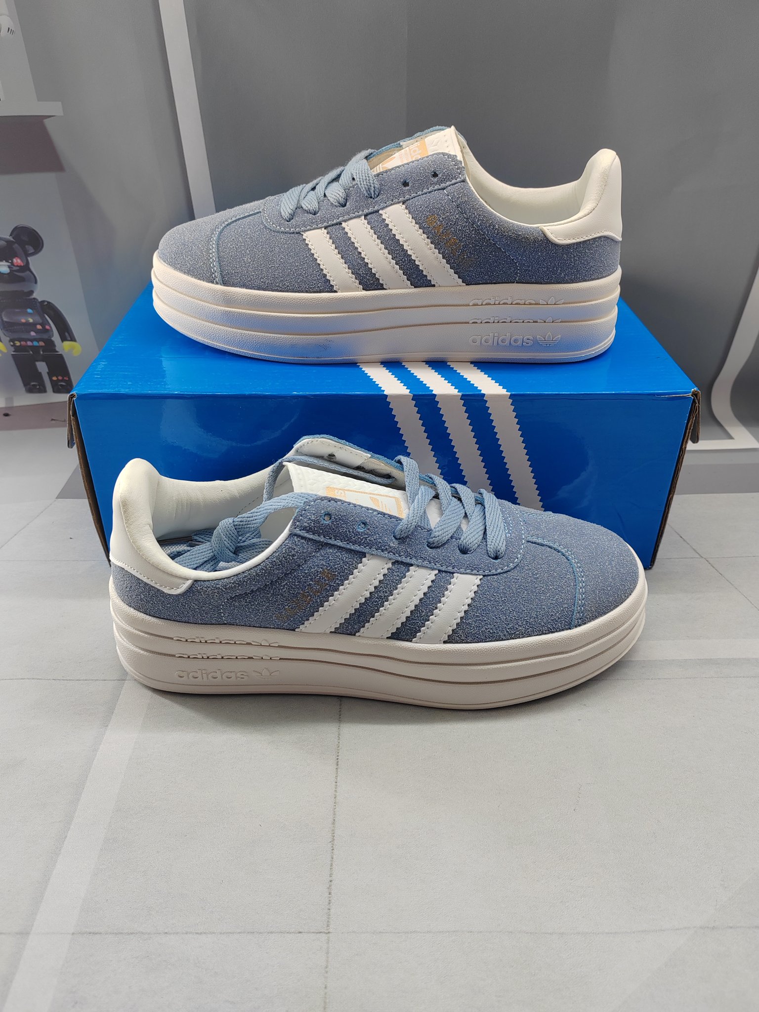 1484-241￥| 33$Adidas gallery