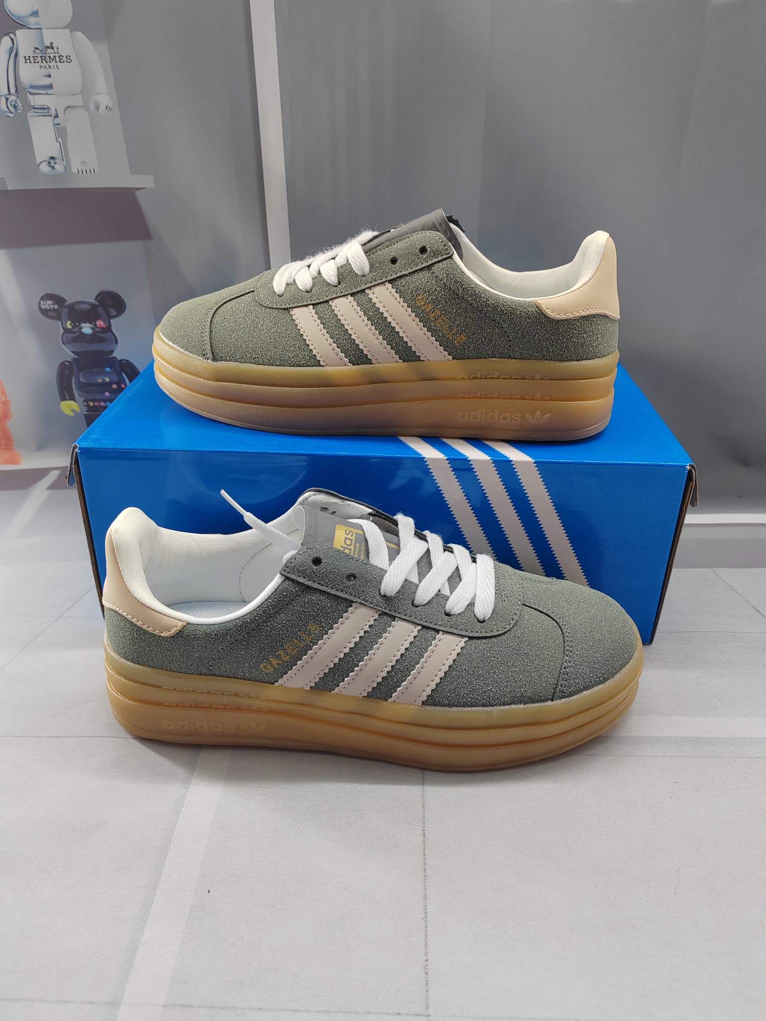 1484-241￥| 33$Adidas gallery