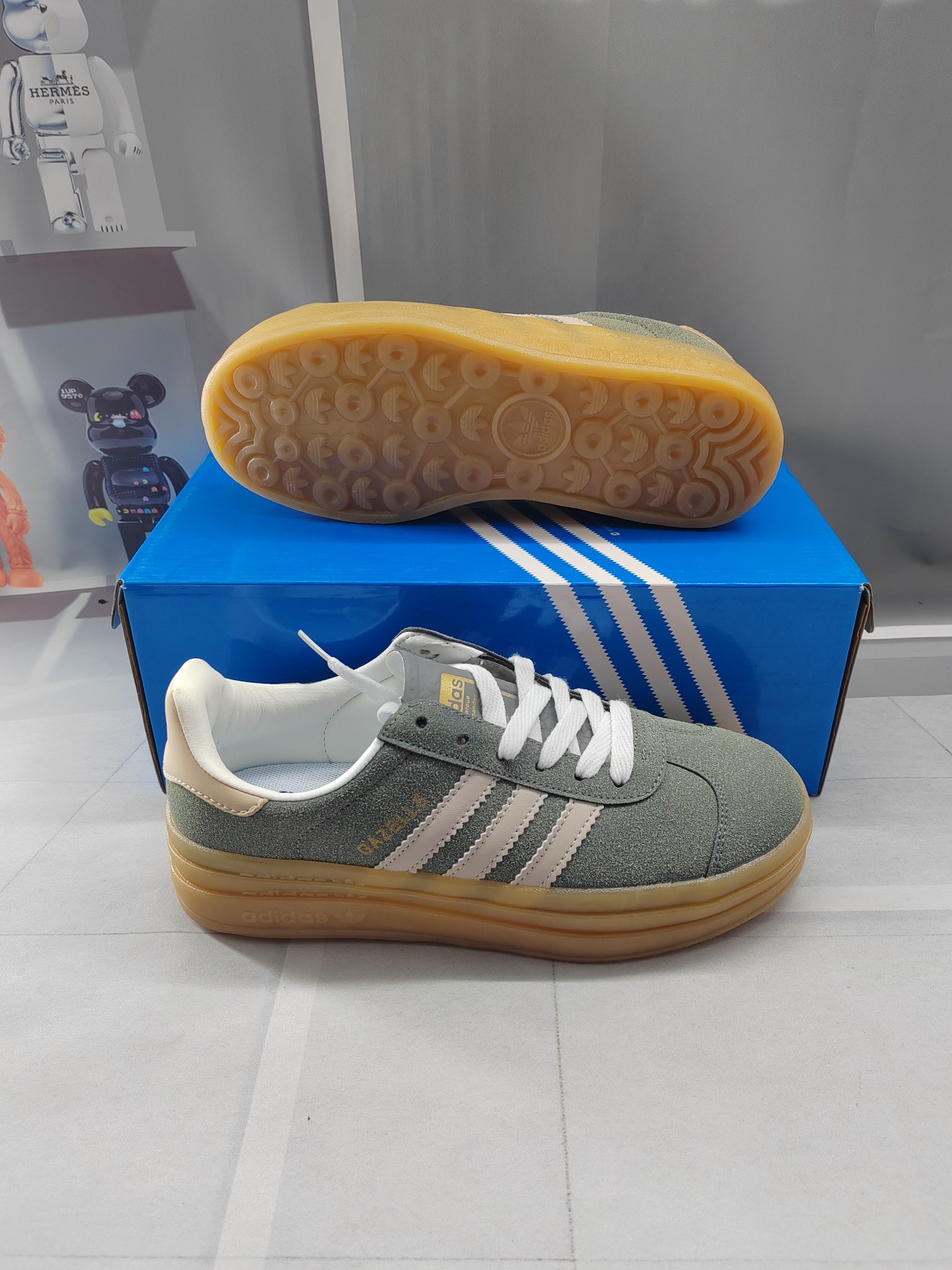 1484-241￥| 33$Adidas gallery