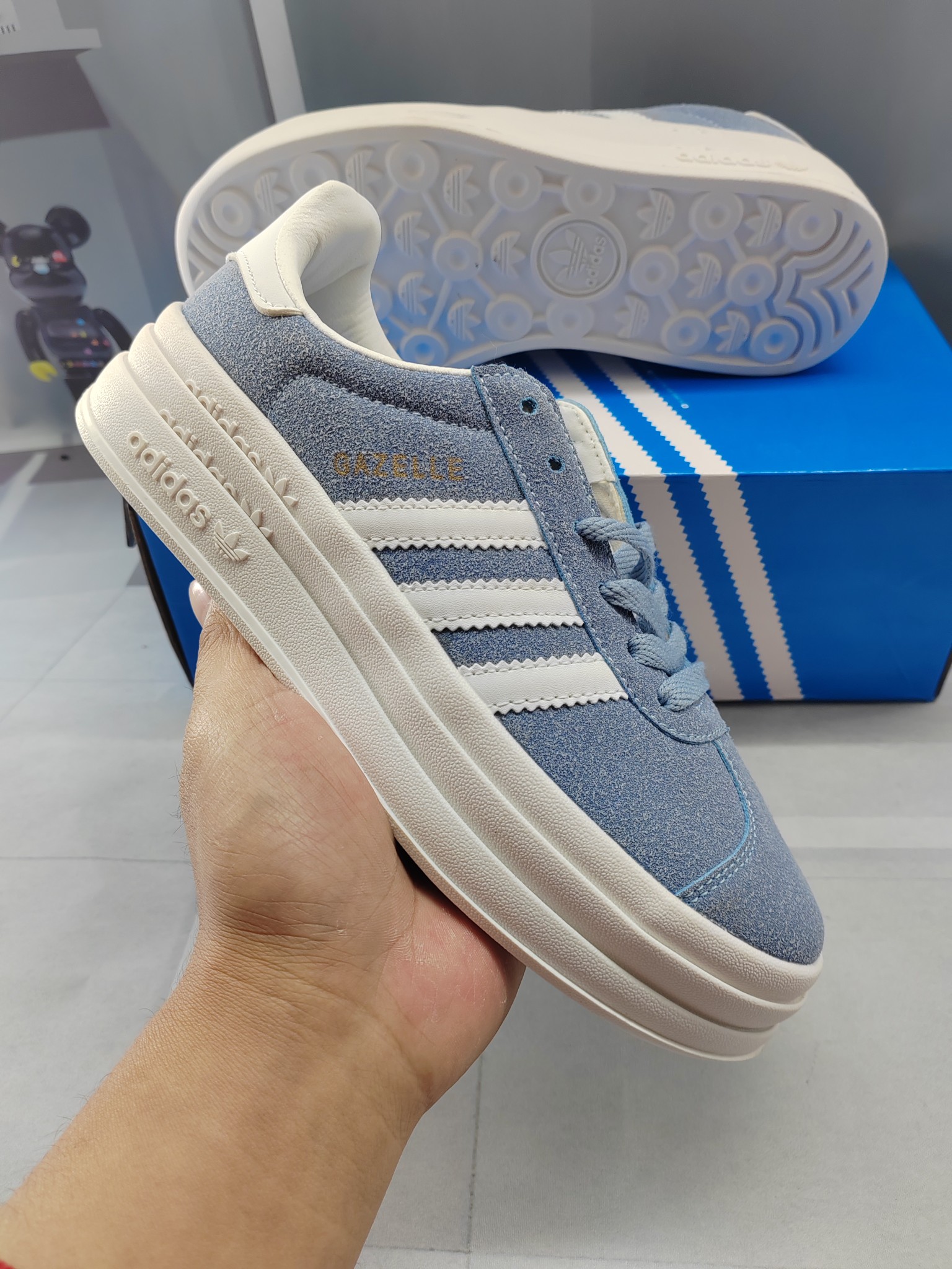 1484-241￥| 33$Adidas gallery