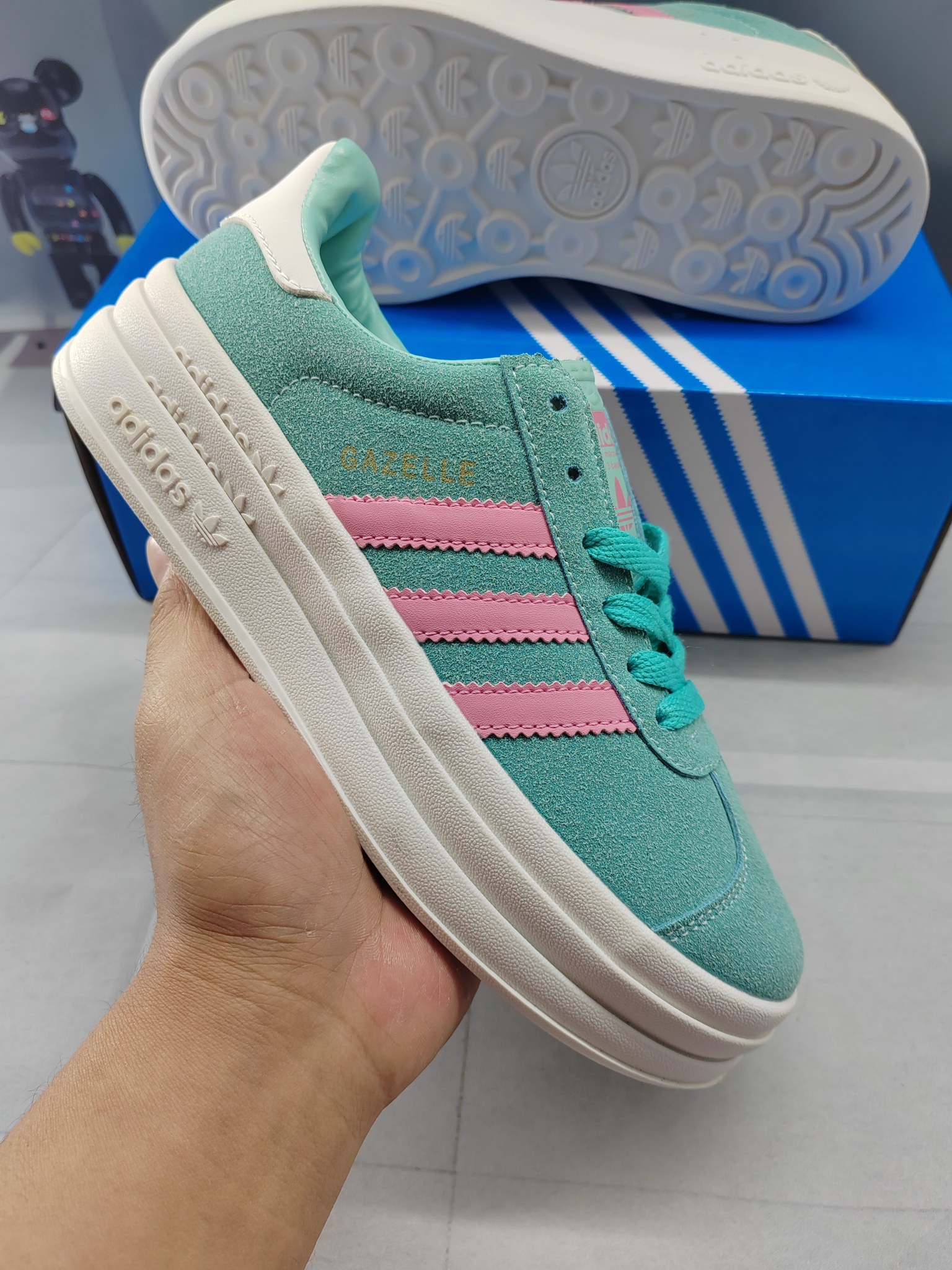 1484-241￥| 33$Adidas gallery