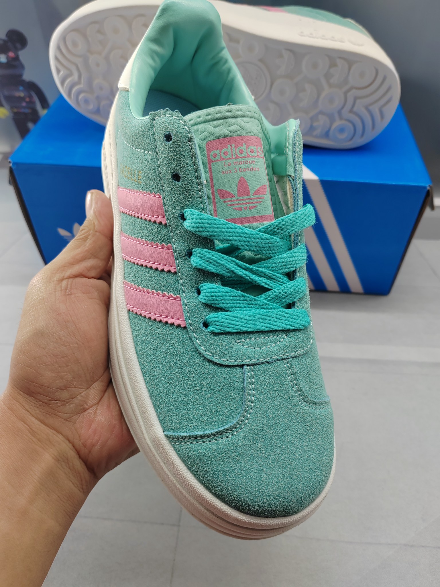 1484-241￥| 33$Adidas gallery