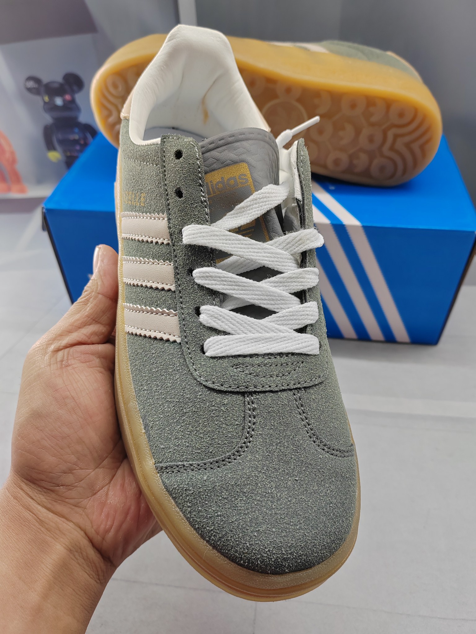 1484-241￥| 33$Adidas gallery