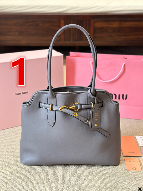 1501-584￥| 80$miumiu gallery