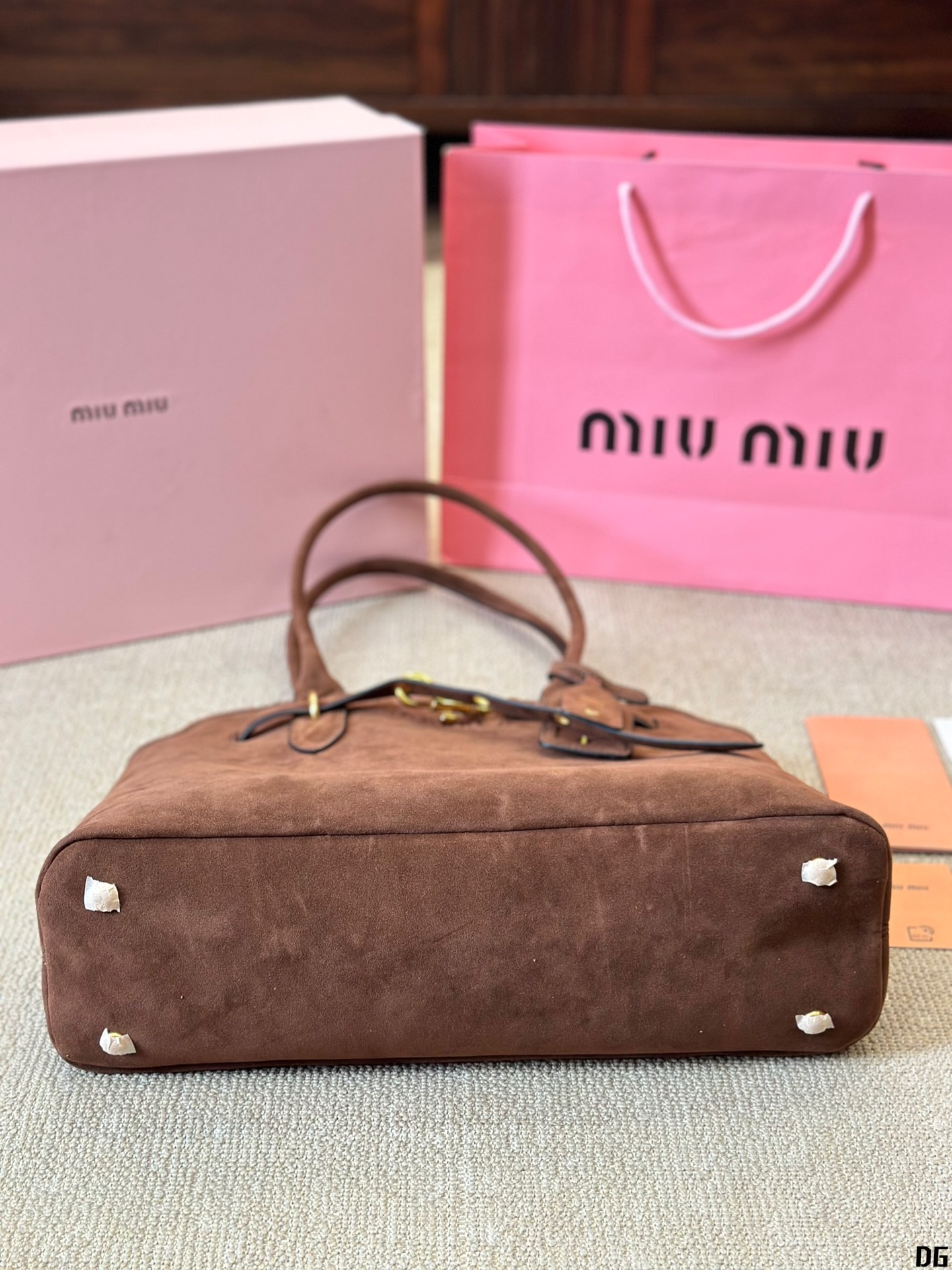 1501-584￥| 80$miumiu gallery