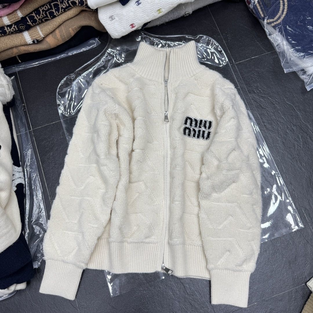 1513-219￥| 29.99$miumiu gallery