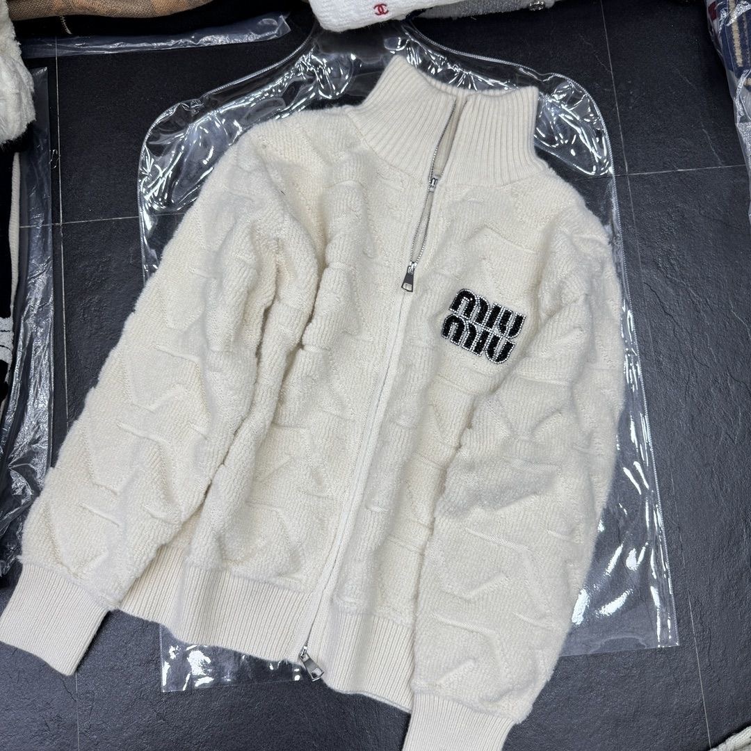 1513-219￥| 29.99$miumiu gallery