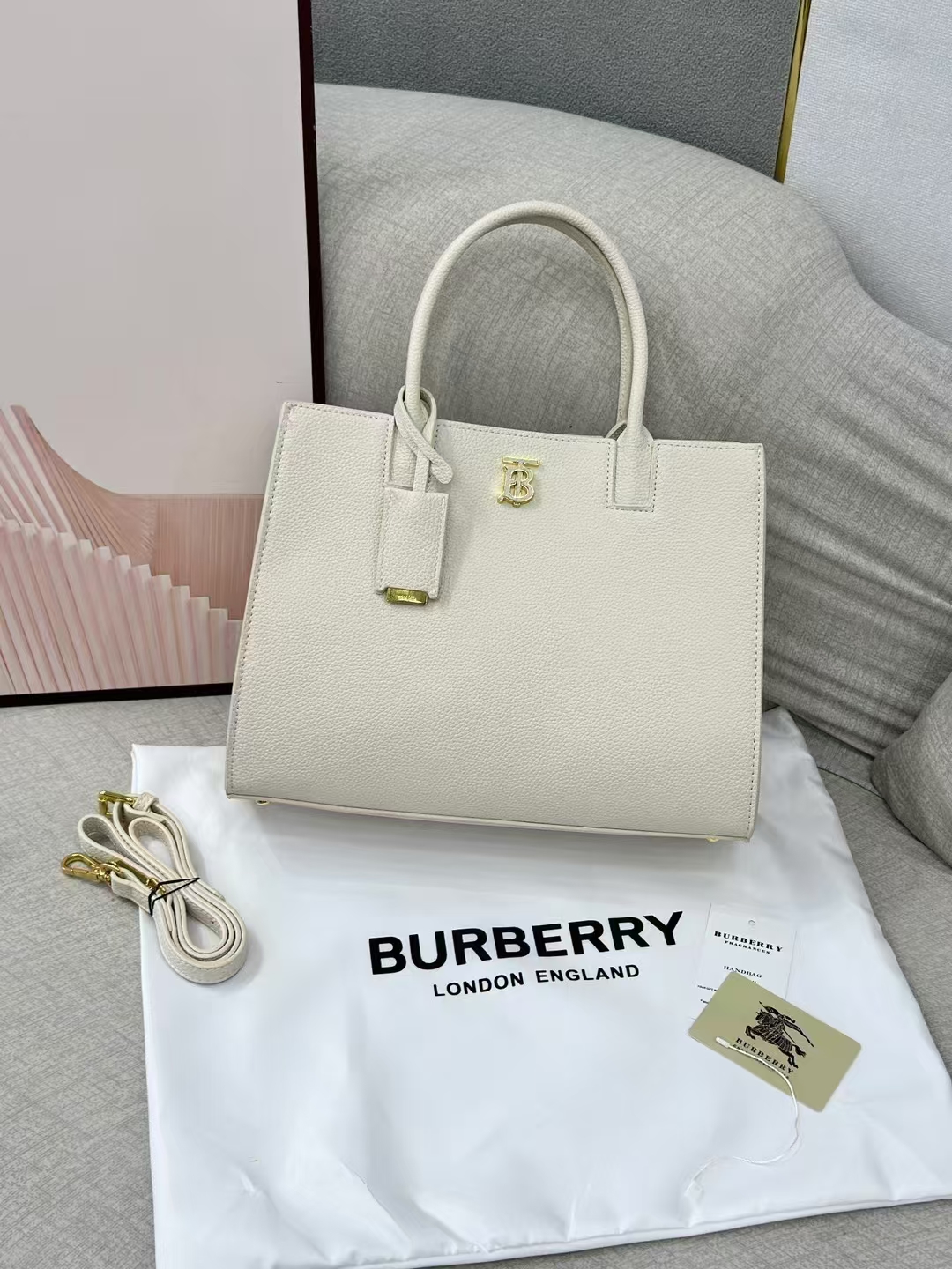 1515-307￥| 42$burberry gallery