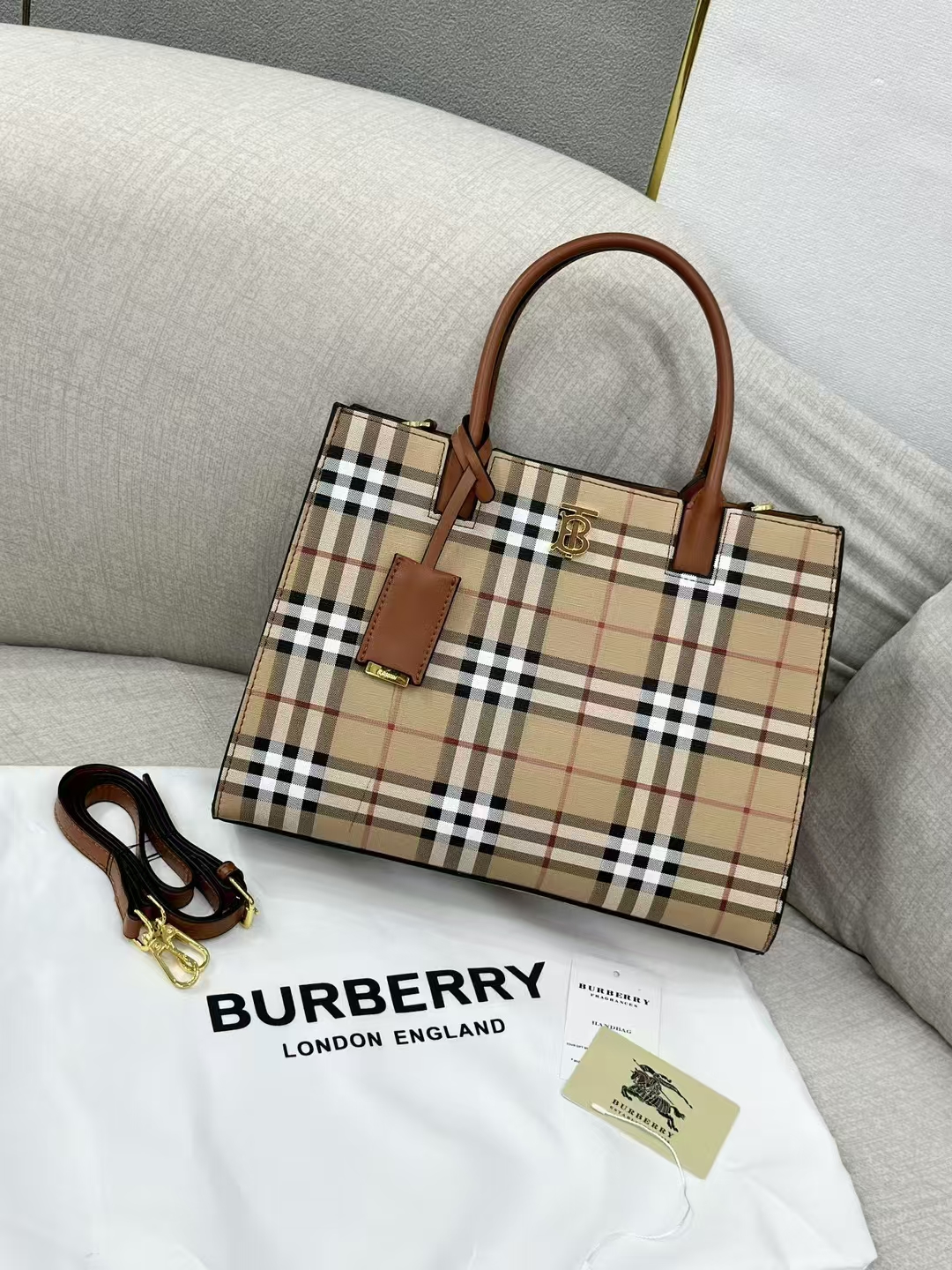 1515-307￥| 42$burberry gallery