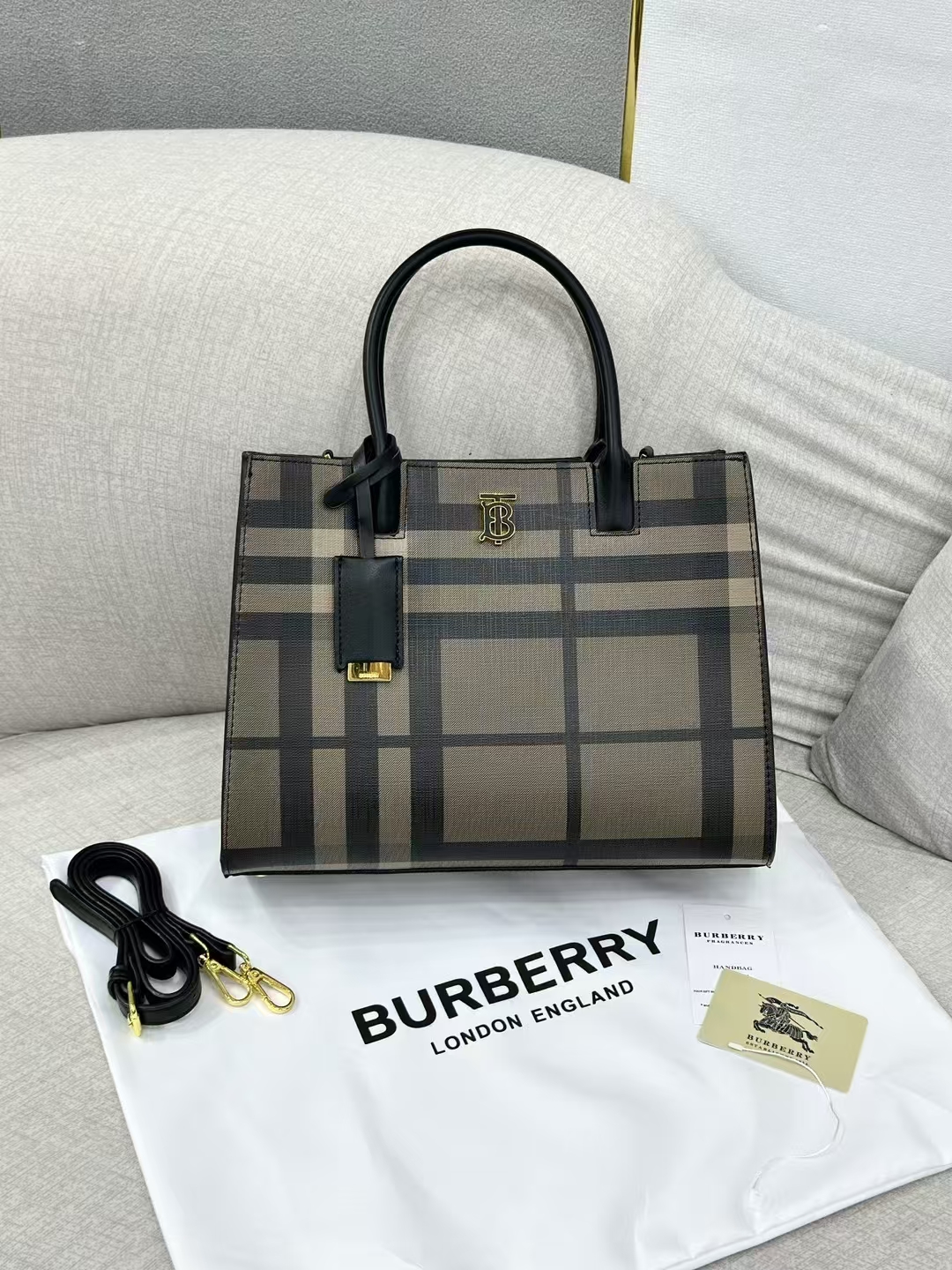 1515-307￥| 42$burberry gallery