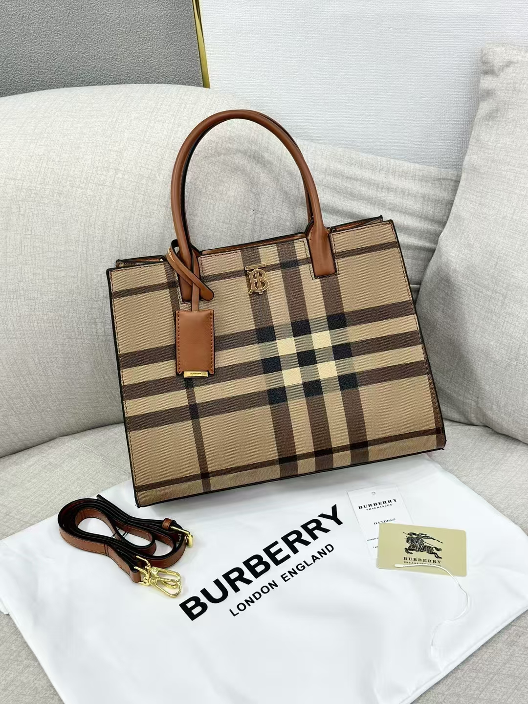 1515-307￥| 42$burberry gallery