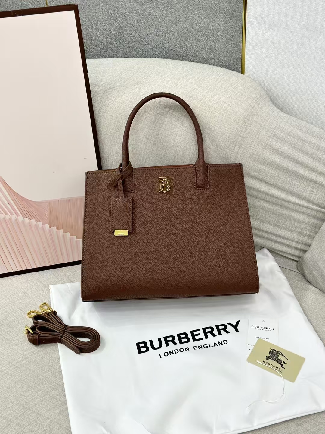 1515-307￥| 42$burberry gallery