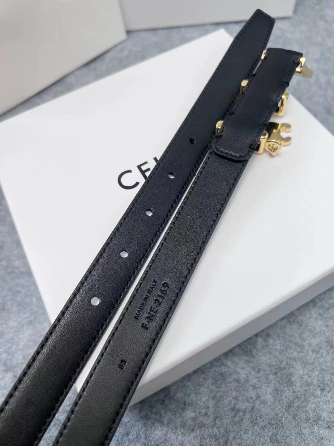 21.59$ CELINE    CODE 454-6990-R gallery