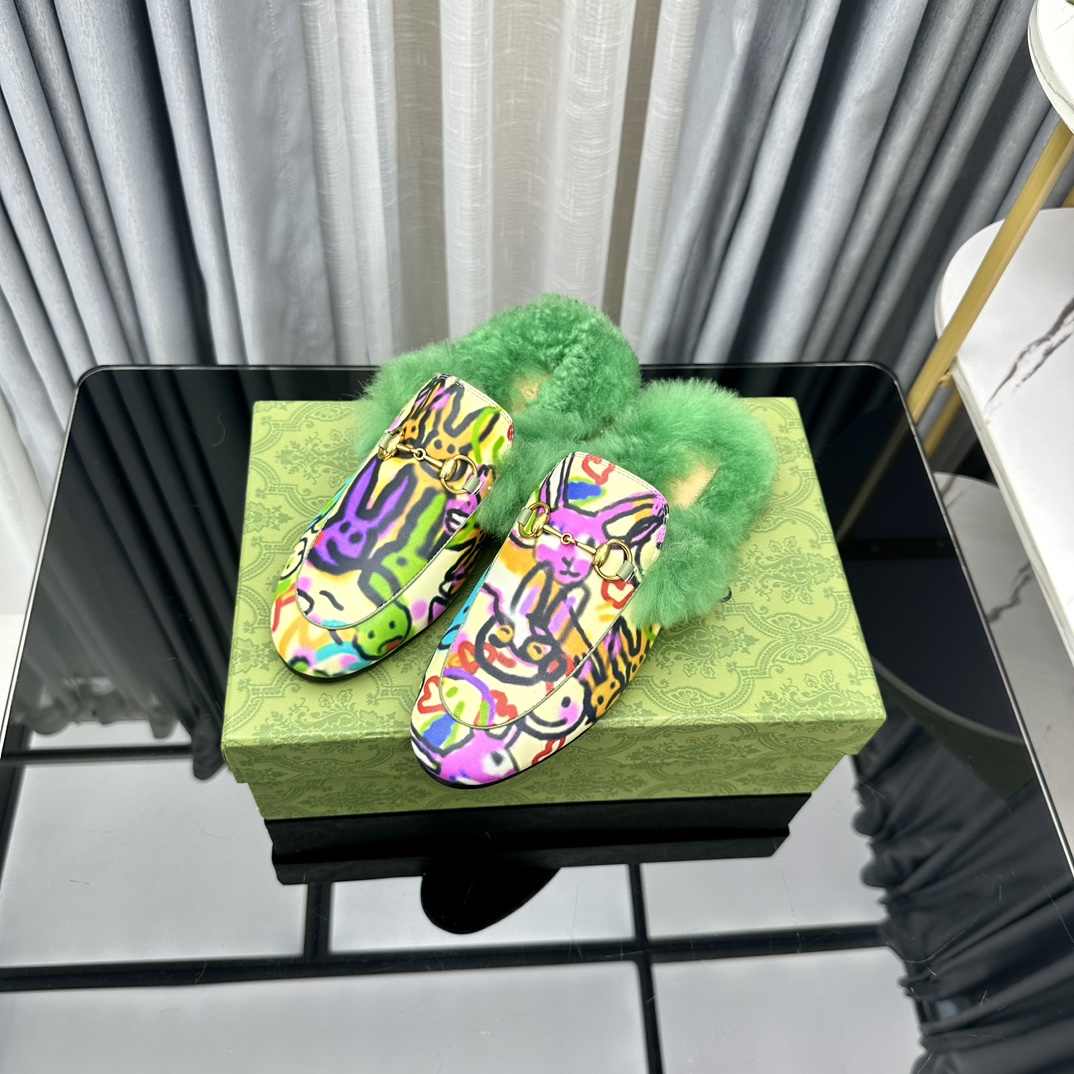 22034-Gucci-950 gallery