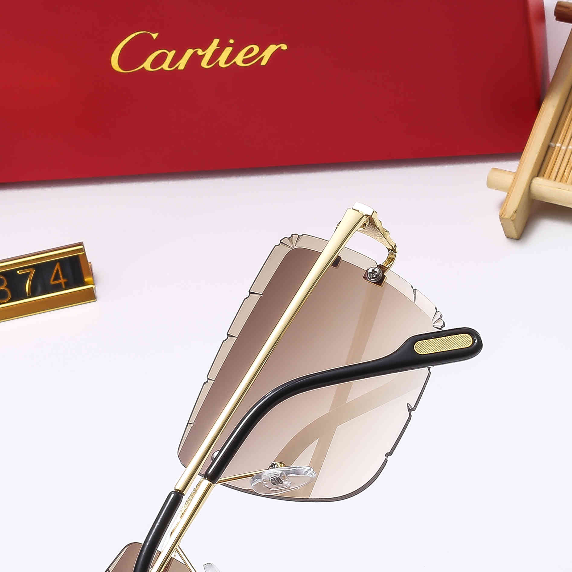 22.12$   Cartier    FF-4500-M gallery