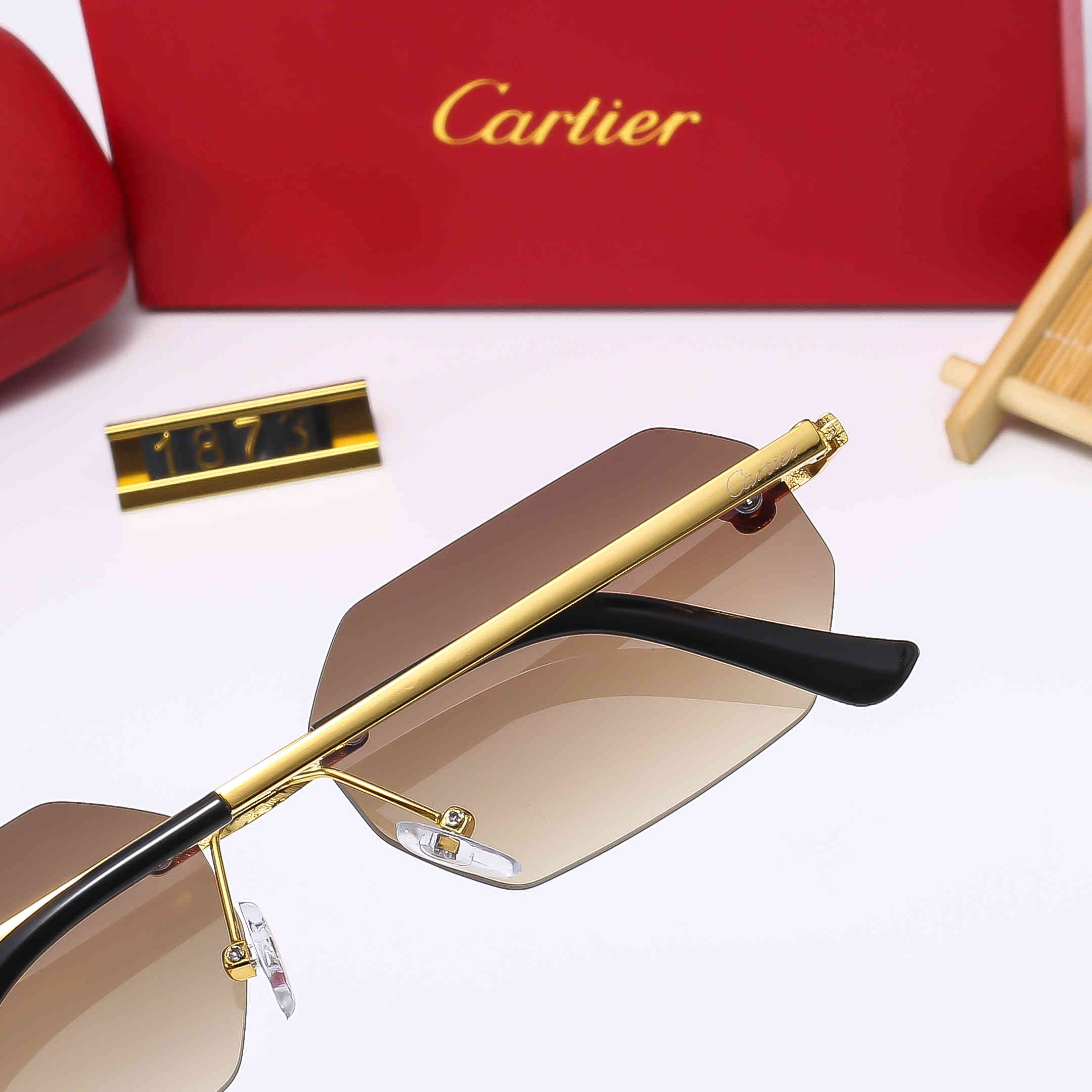 22.23$    Cartier     FF-4501-M gallery