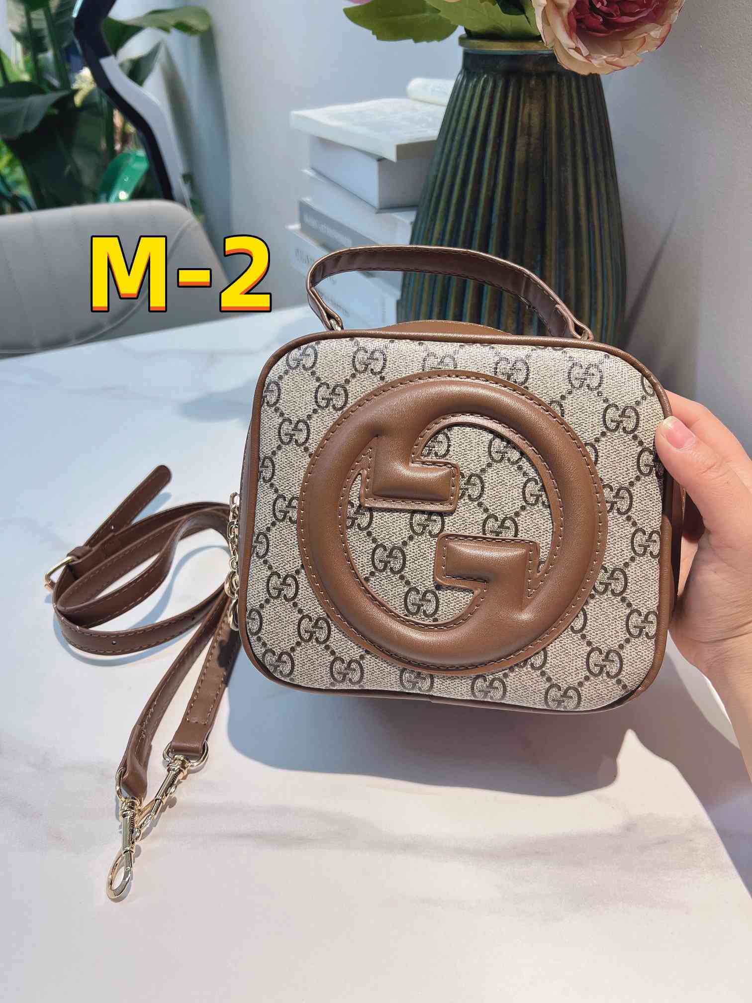 22.81$/158.70￥  gucci    301-4192-M gallery