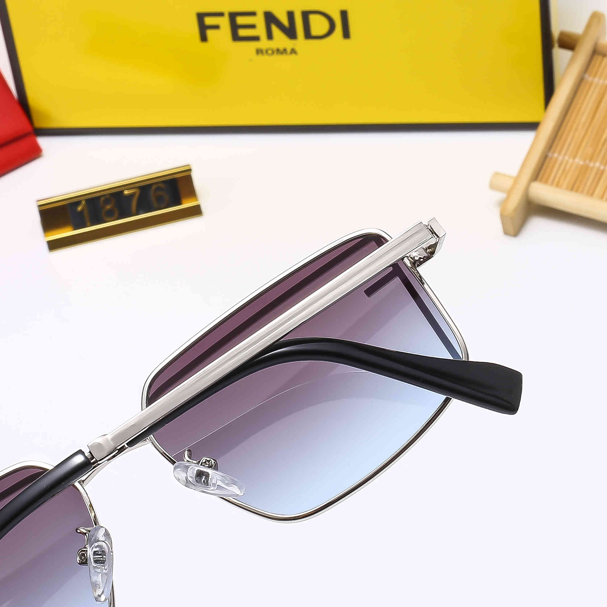 22$   FENDI    FF-4498-M gallery