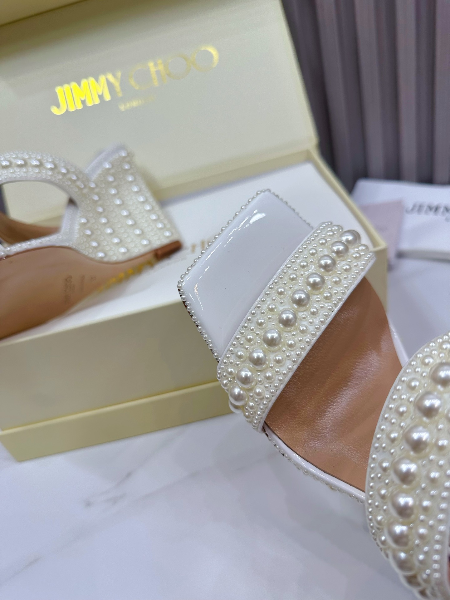 23355--jimmy choo-1285 gallery