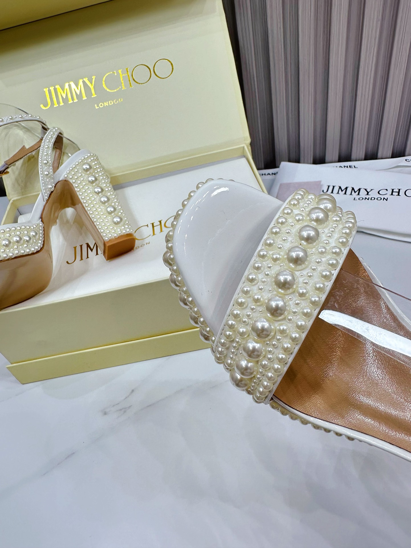 23355--jimmy choo-1285 gallery