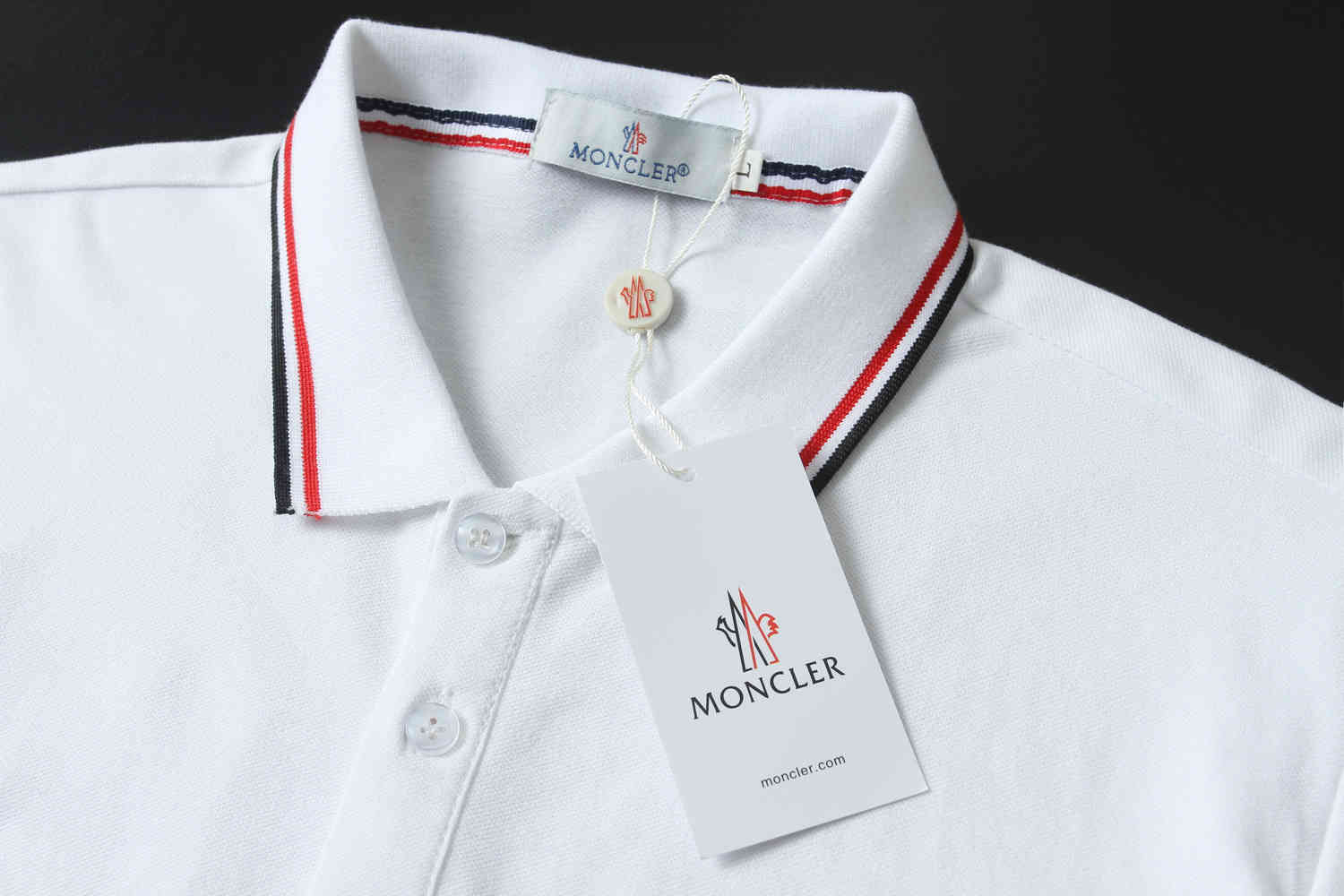 24.21$  MONCLER 4541-M gallery