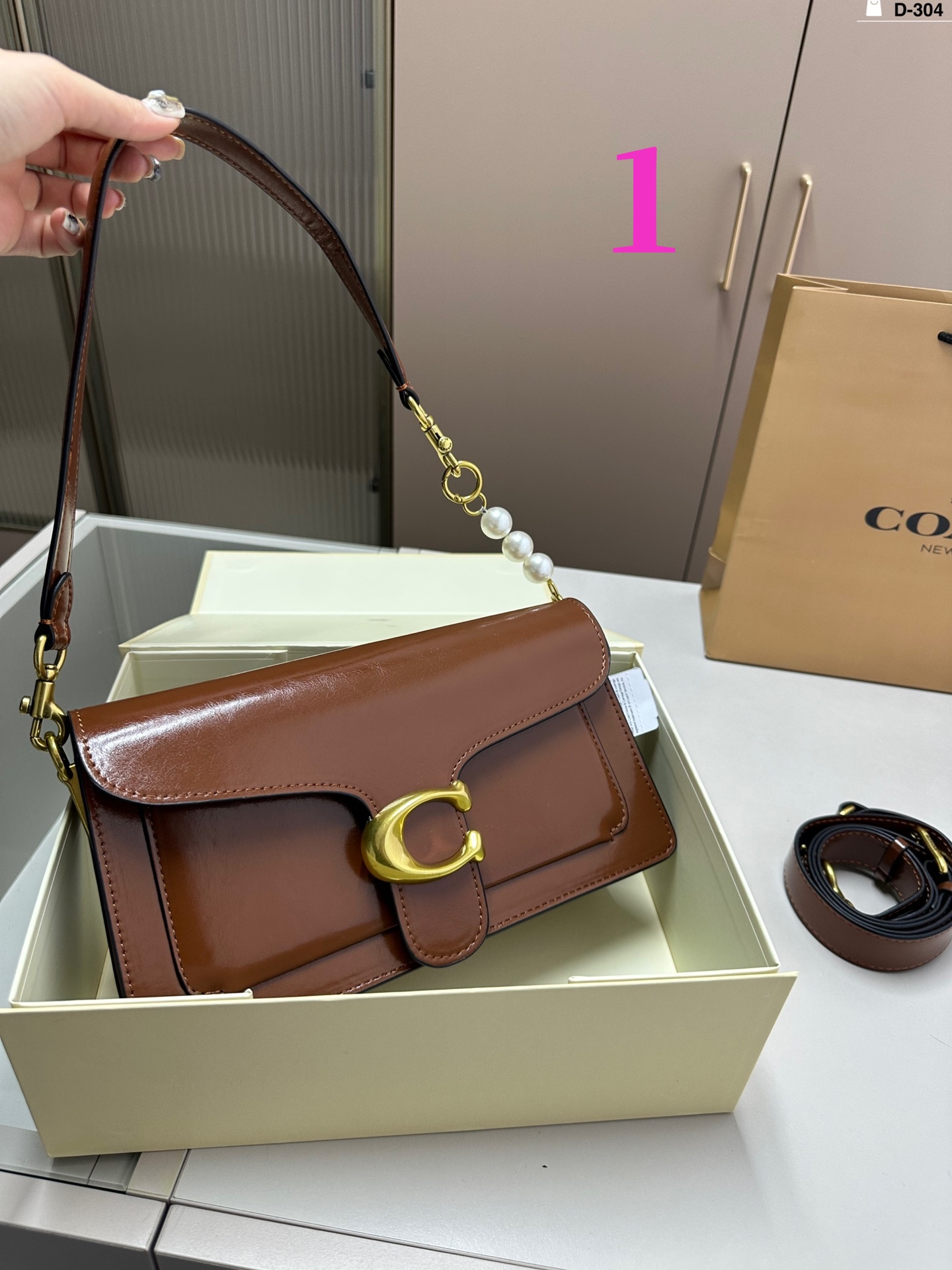 25272-COACH-$68 gallery