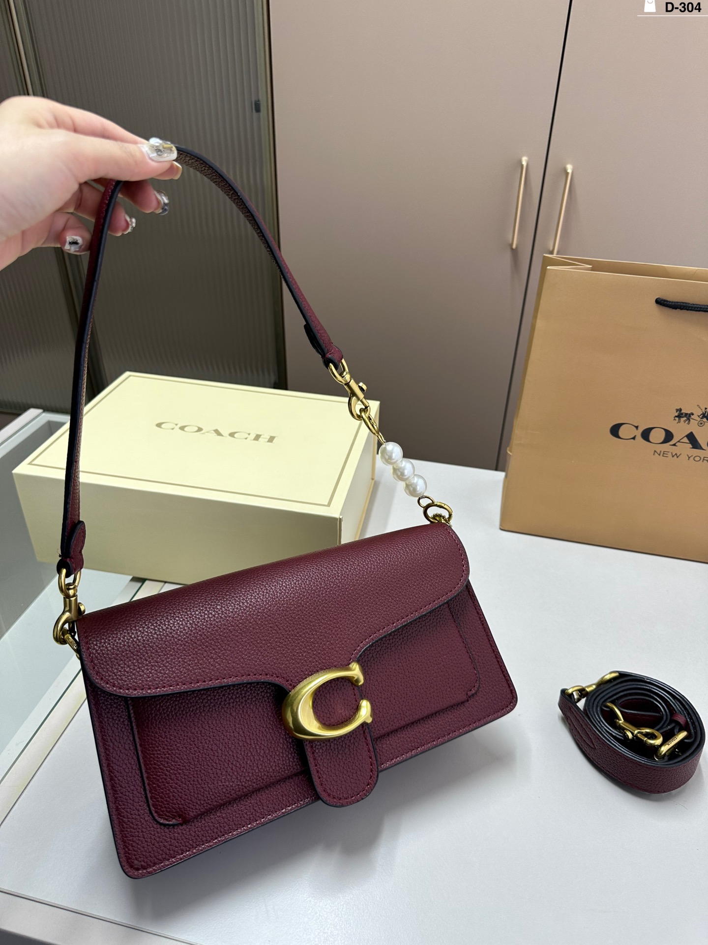 25272-COACH-$68 gallery